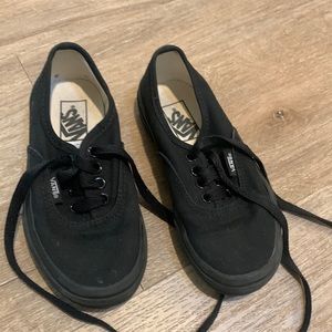 Vans boys black Doheny Shoes